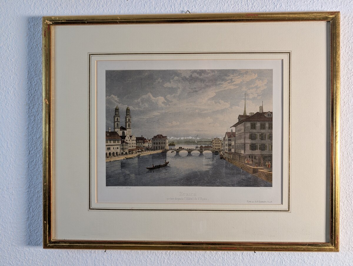 Zürich – Ansicht der Limmat mit Grossmünster und Rathausbrücke, aufgenommen vom Hôtel de l'Épée, koloriert 1837